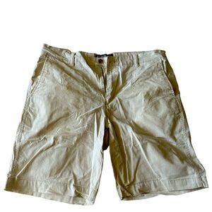 Men’s Chaps Khaki Shorts